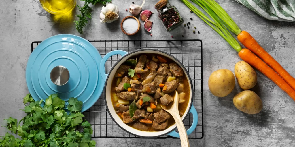 Rebus Daging Sapi dengan Rempah-Rempah